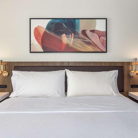 Hilton Garden Inn Oakbrook Terrace Ngoại thất bức ảnh