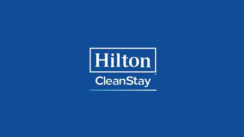 Hilton Garden Inn Oakbrook Terrace Ngoại thất bức ảnh