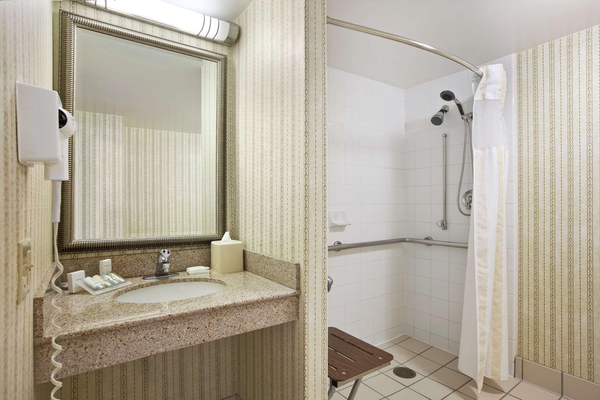 Hilton Garden Inn Oakbrook Terrace Phòng bức ảnh