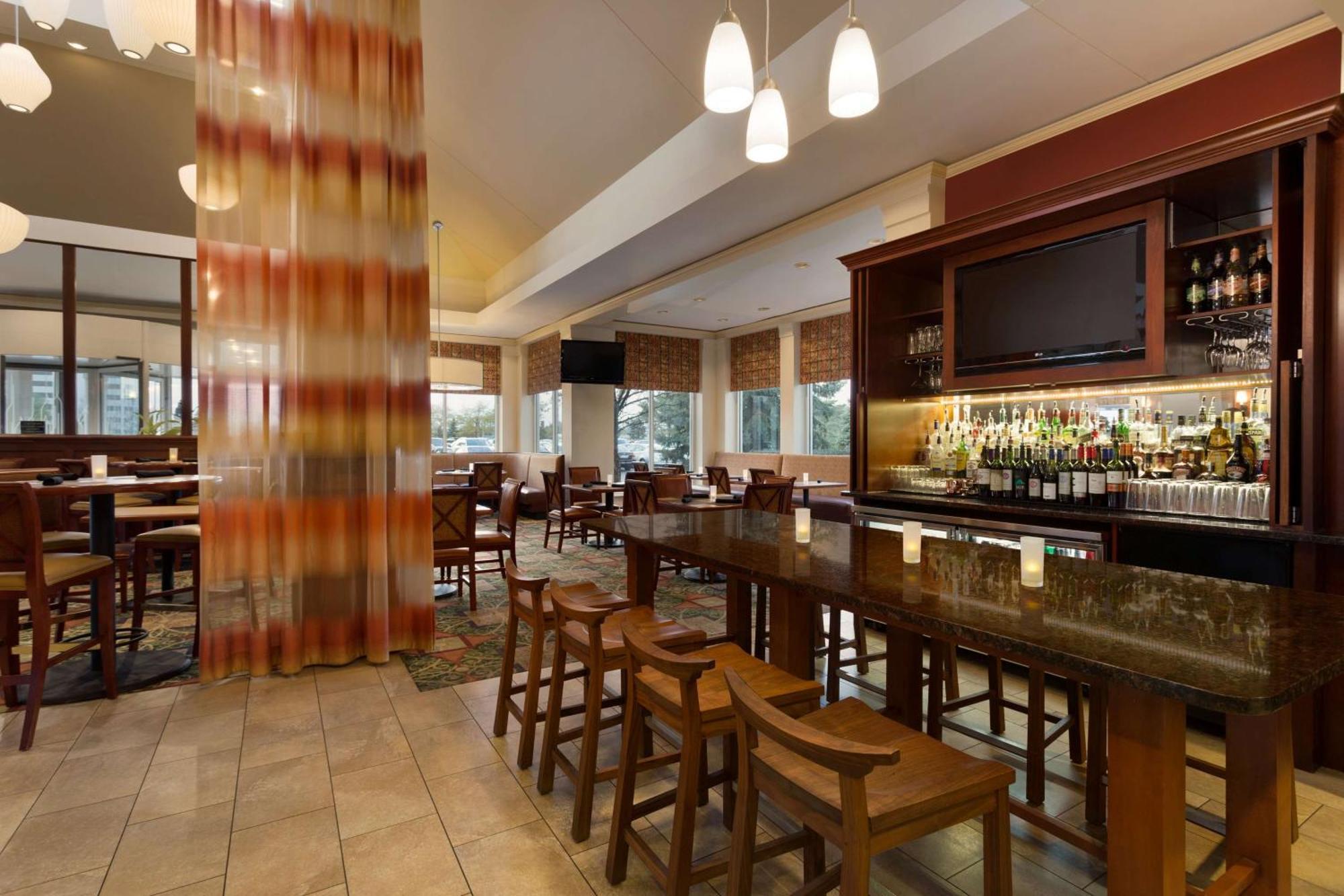 Hilton Garden Inn Oakbrook Terrace Ngoại thất bức ảnh