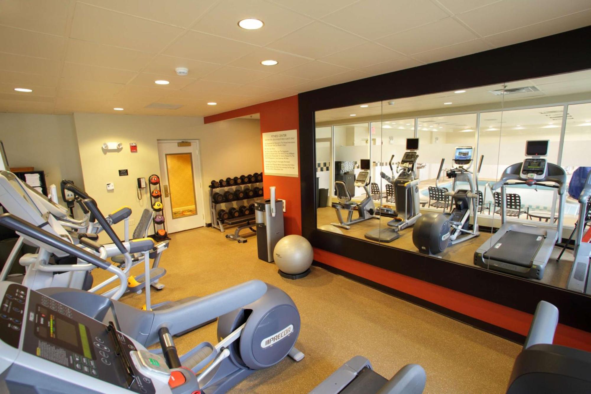 Hilton Garden Inn Oakbrook Terrace Ngoại thất bức ảnh