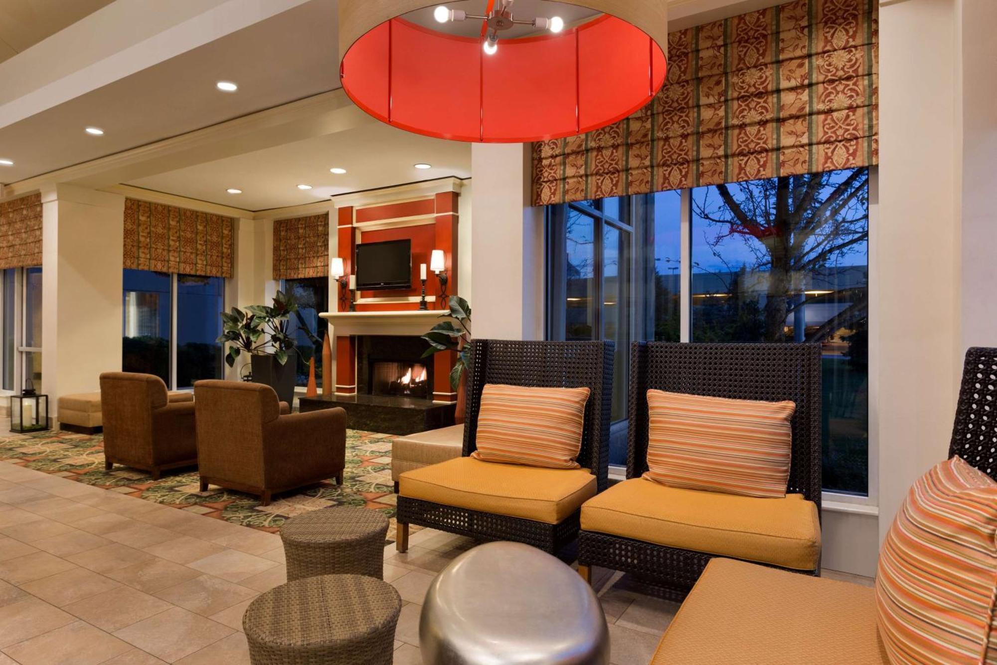 Hilton Garden Inn Oakbrook Terrace Ngoại thất bức ảnh