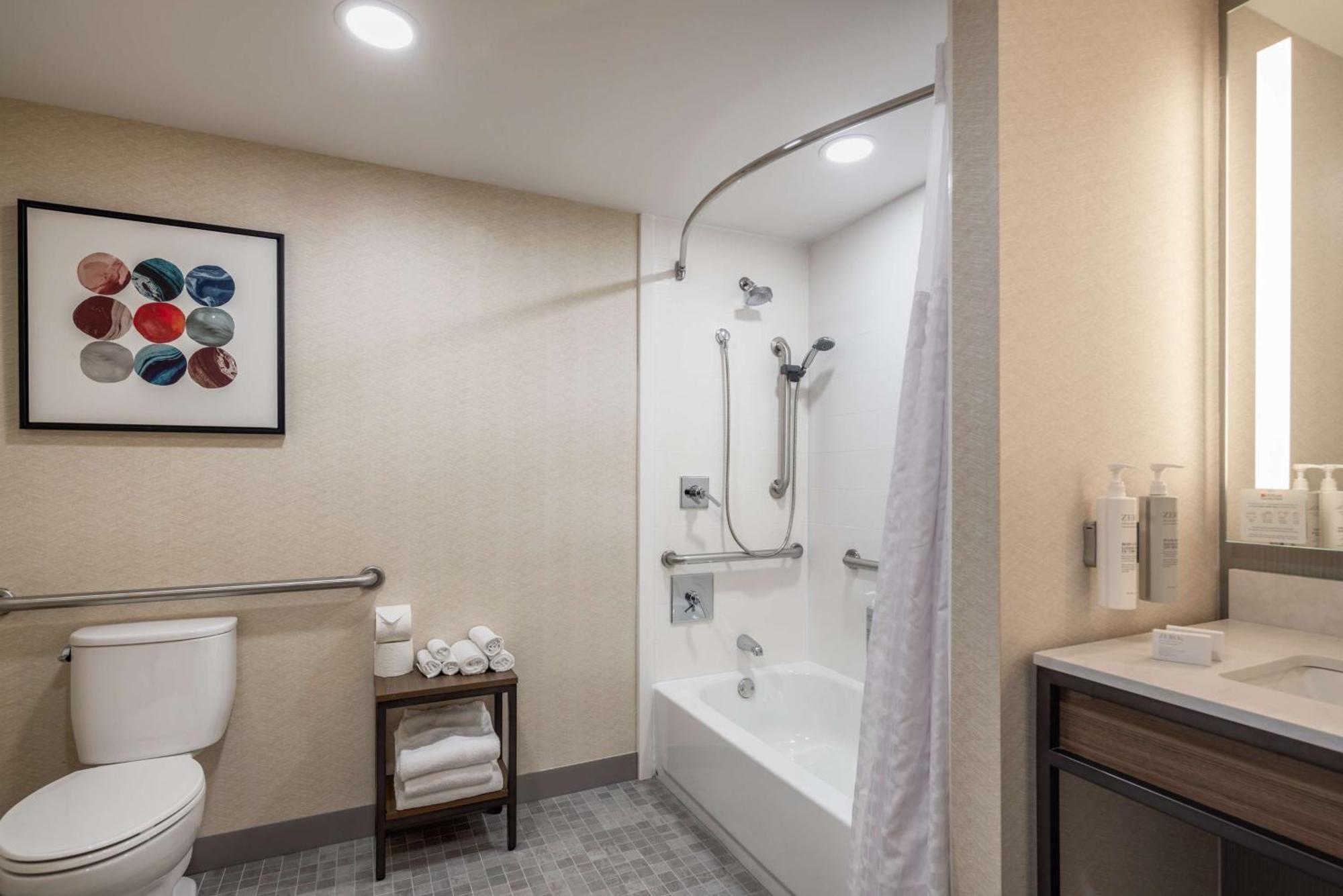 Hilton Garden Inn Oakbrook Terrace Ngoại thất bức ảnh