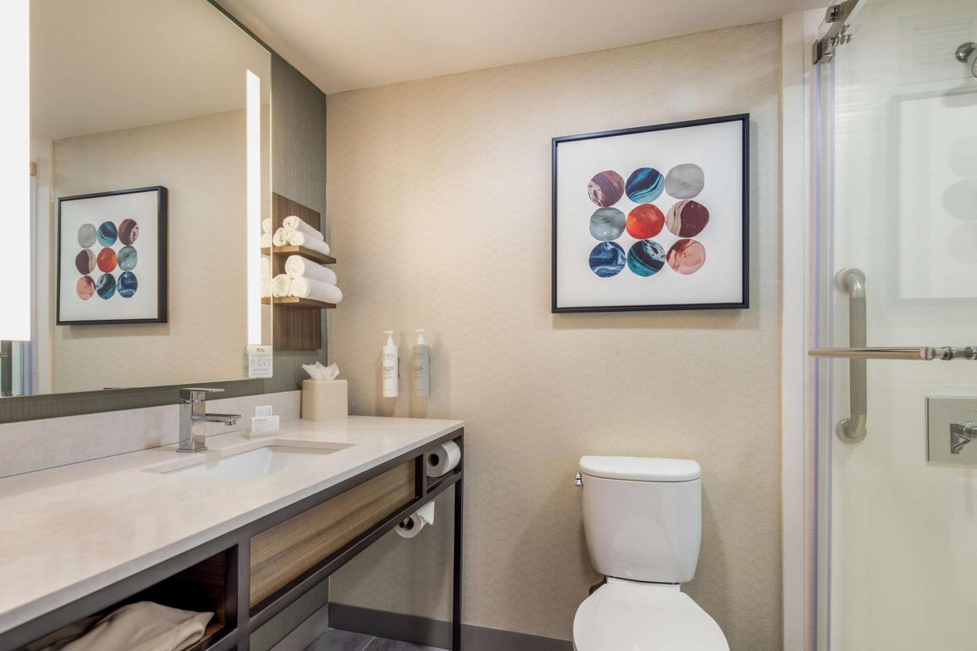 Hilton Garden Inn Oakbrook Terrace Ngoại thất bức ảnh