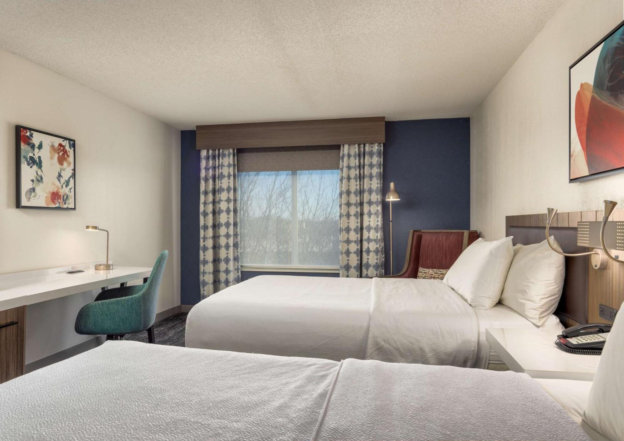 Hilton Garden Inn Oakbrook Terrace Ngoại thất bức ảnh
